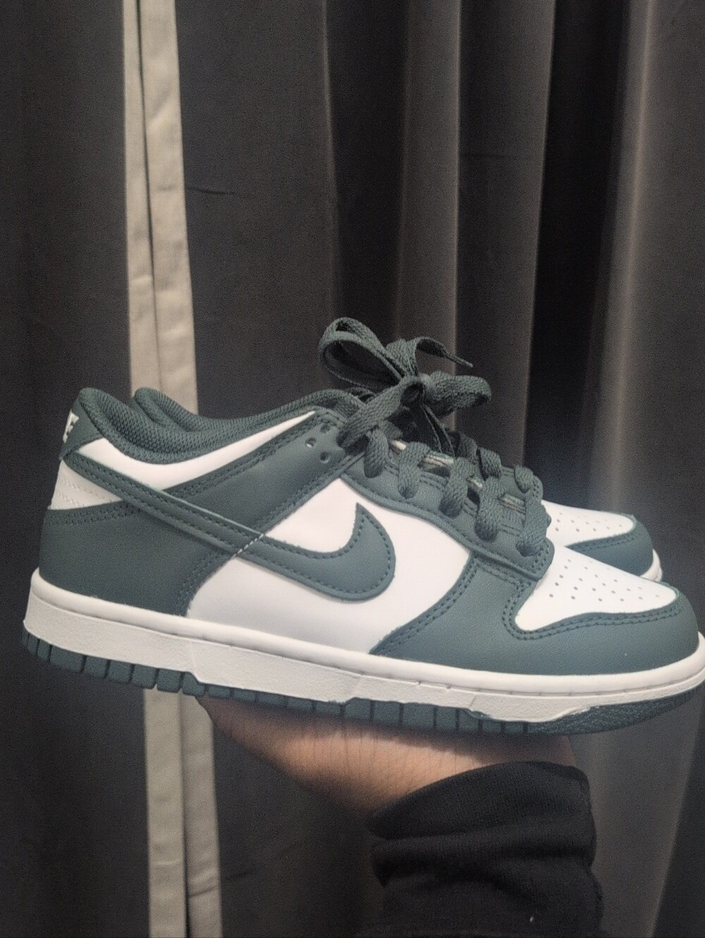 Kids Nike Dunk Low GS 'Vintage Green' - FB9109 120 Size 5Y NWOB
